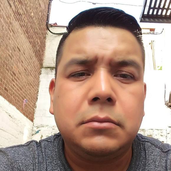 Meet your Posher, Genaro mesa - Picture 1 of 1
